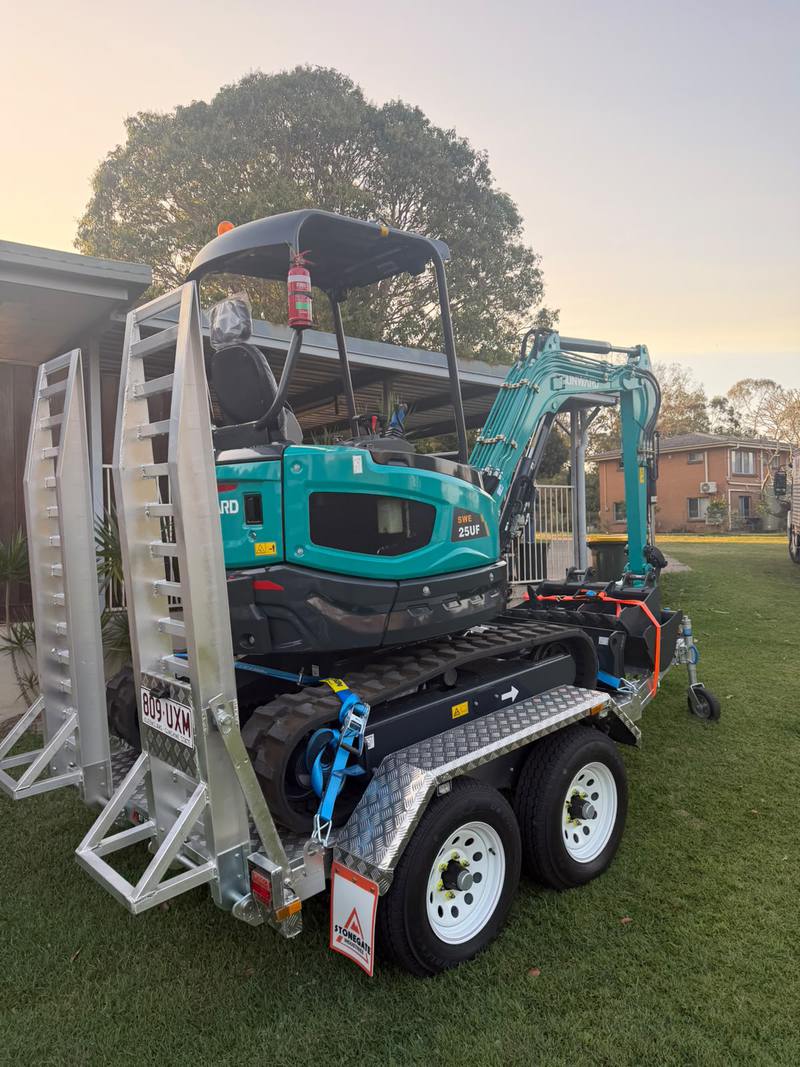 The 2.7T hitched up and ready to tow